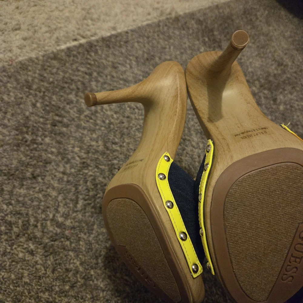 Vintage Guess Navy and Wood Mules - Picture 2 of 3